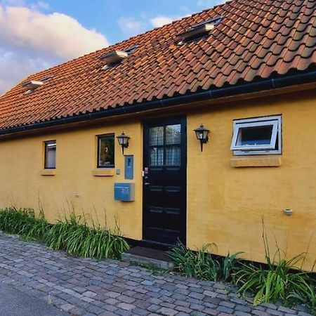Yellow House Hostel Köpenhamn Exteriör bild